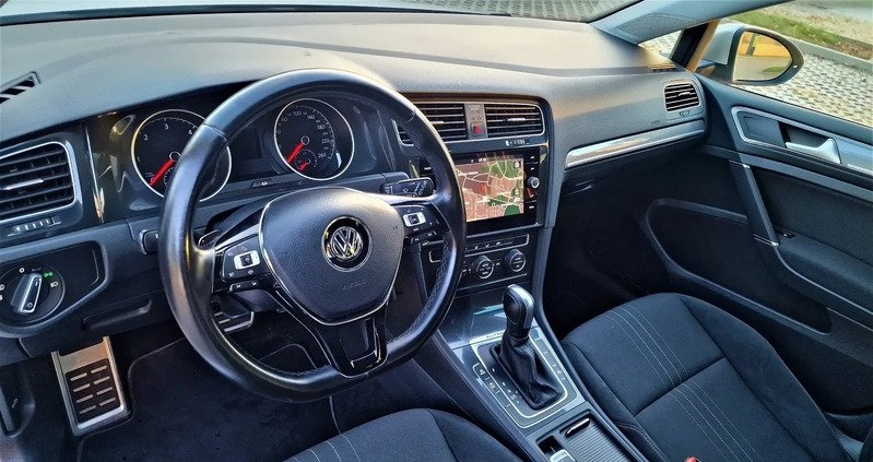 Volkswagen Golf cena 73900 przebieg: 179900, rok produkcji 2019 z Poznań małe 352